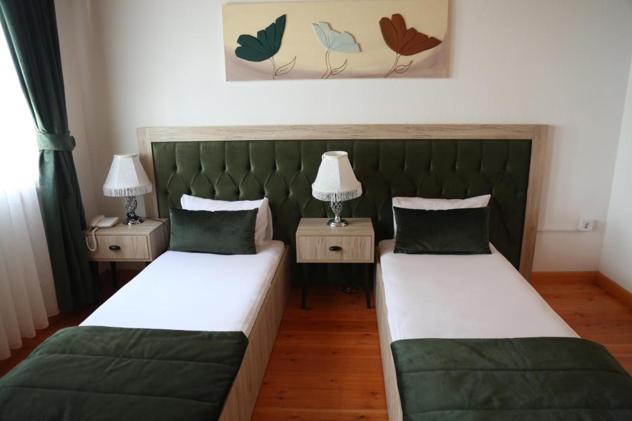 Yali Konak Butik Otel Golcuk Buitenkant foto