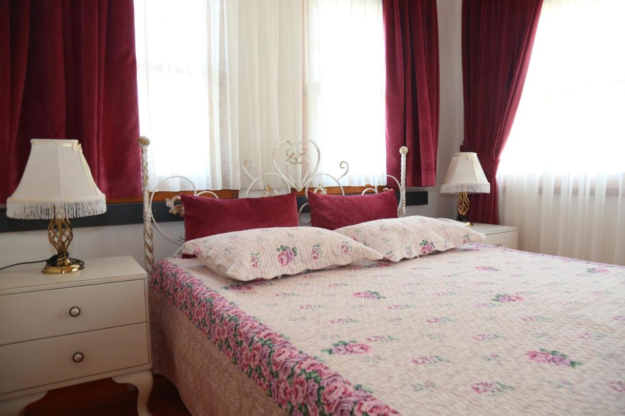 Yali Konak Butik Otel Golcuk Buitenkant foto
