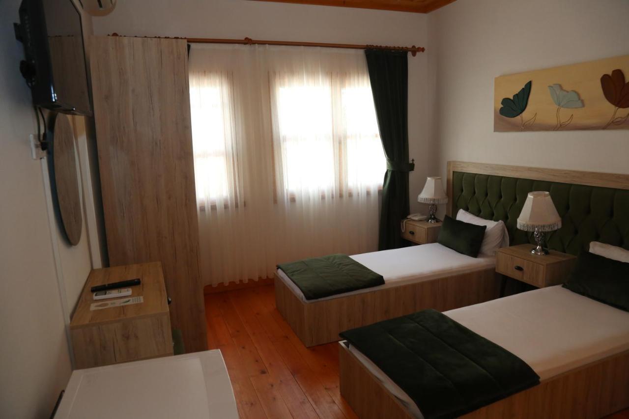 Yali Konak Butik Otel Golcuk Buitenkant foto