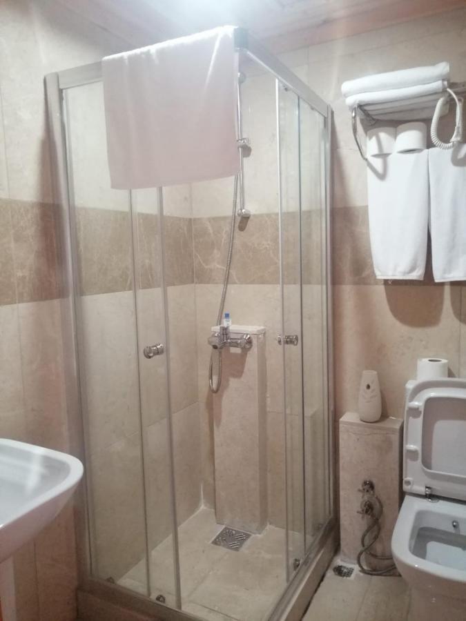 Yali Konak Butik Otel Golcuk Buitenkant foto
